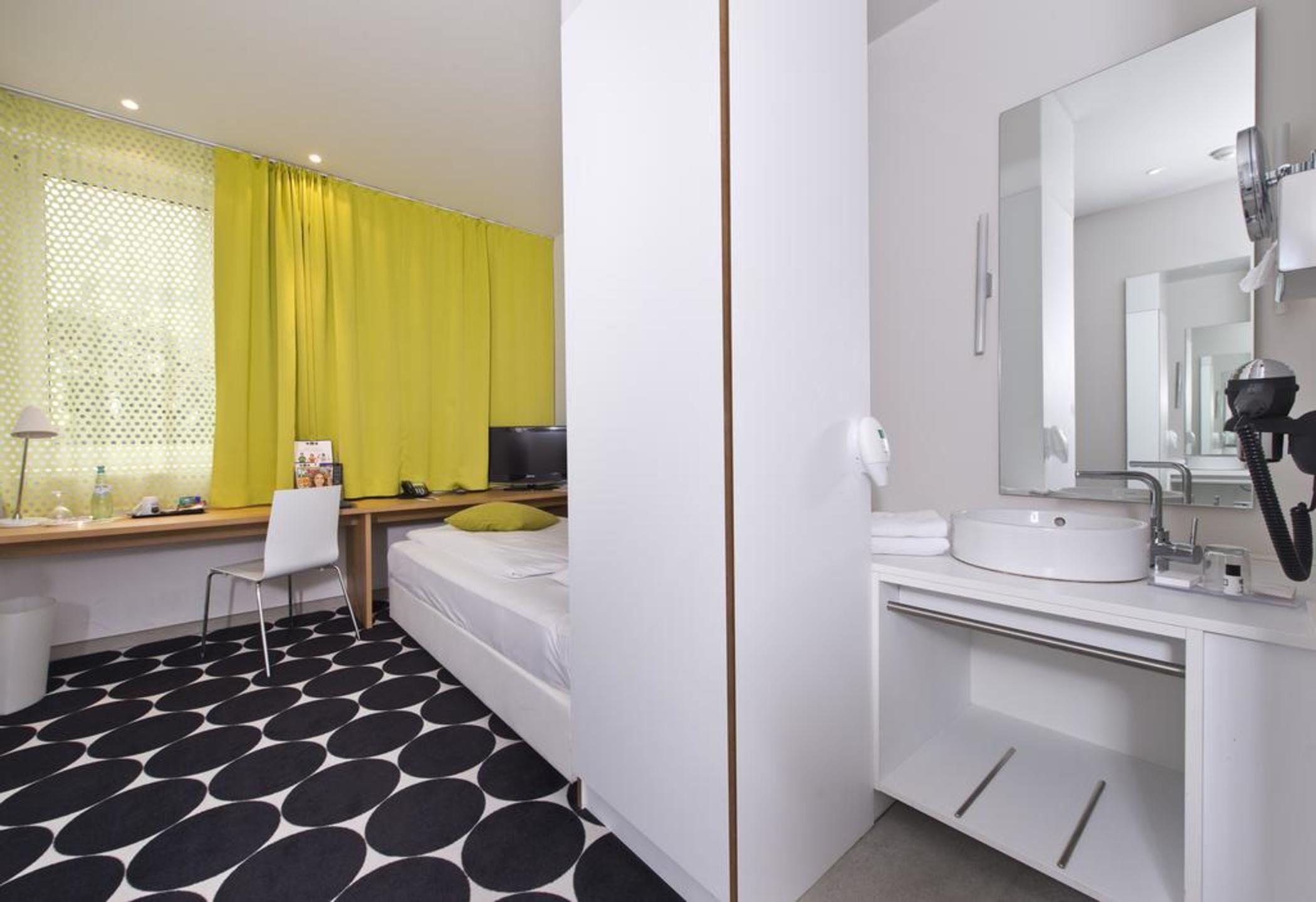 Tryp By Wyndham Frankfurt Frankfurt am Main Quarto foto