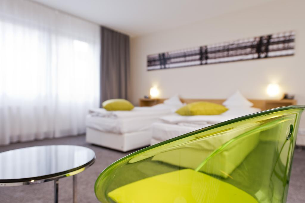 Tryp By Wyndham Frankfurt Frankfurt am Main Quarto foto