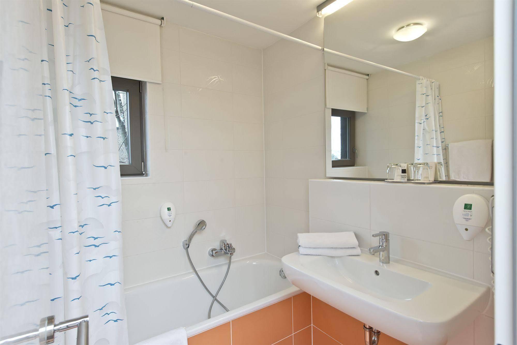 Tryp By Wyndham Frankfurt Frankfurt am Main Quarto foto